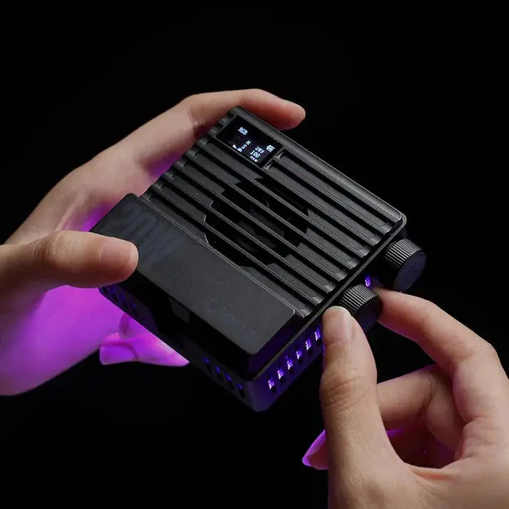 ULANZI L090 RGB Video Light 360Ã‚Â°, Pocket LED for Vlog & Photography Ulanzi