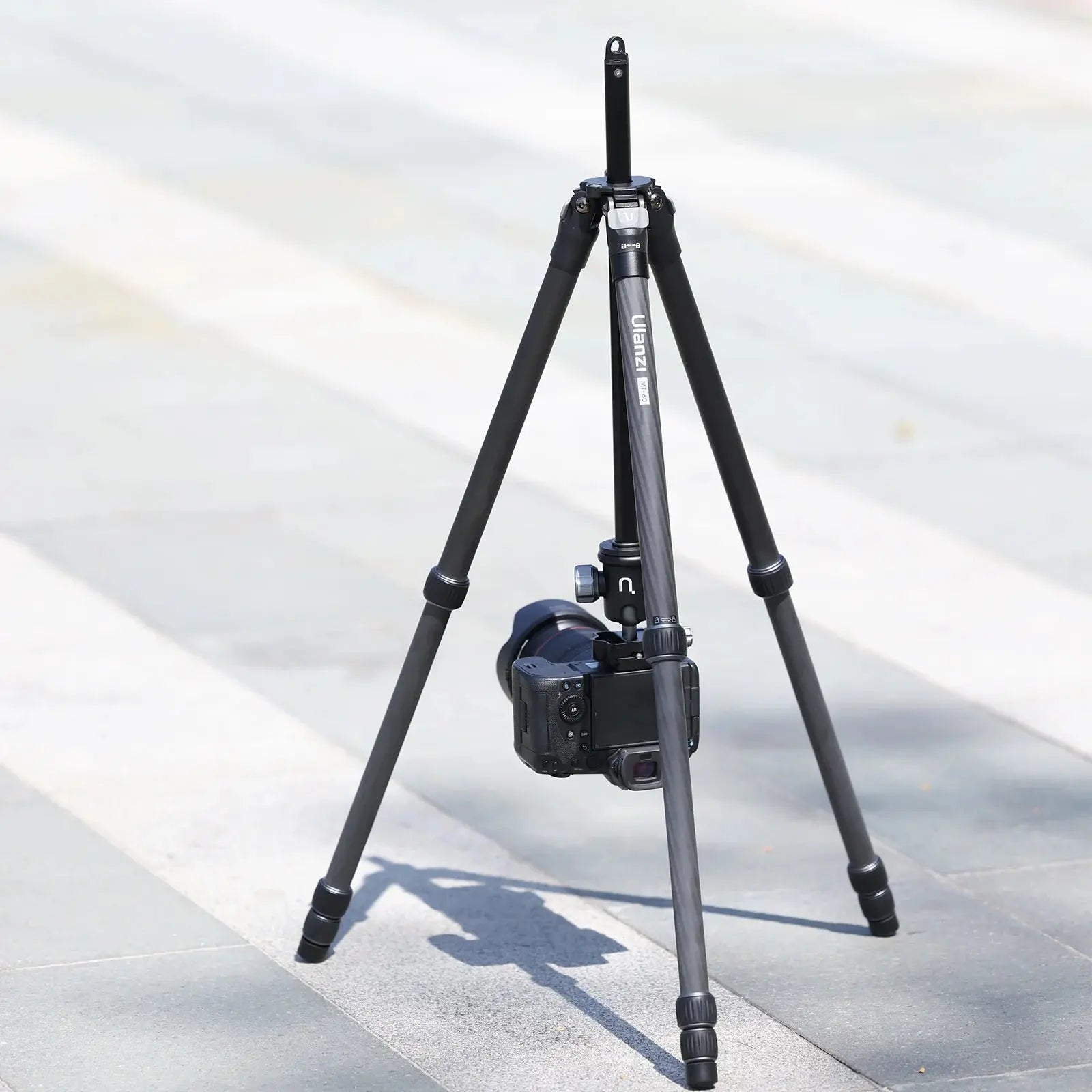ULANZI MT-60 Carbon Fiber Tripod 63.77" Professional Travel Stand Ulanzi