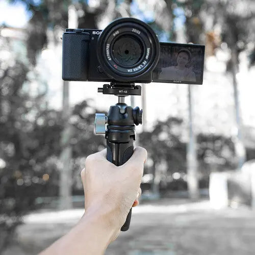 Ulanzi MT-46 F38 Quick Shoe Aluminum Tripod with 360 Ball Head Ulanzi
