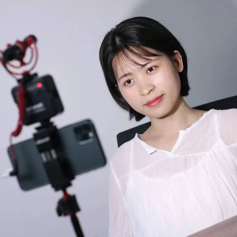 Ulanzi VL49 LED Video Light with 2000mAh Battery & 3 Cold Shoes Ulanzi