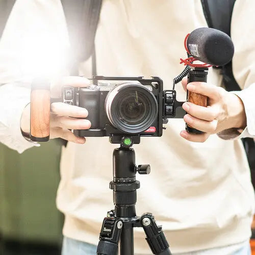 Ulanzi R075 Wooden Camera Cage Handle Grip Left/Right Compatible Ulanzi